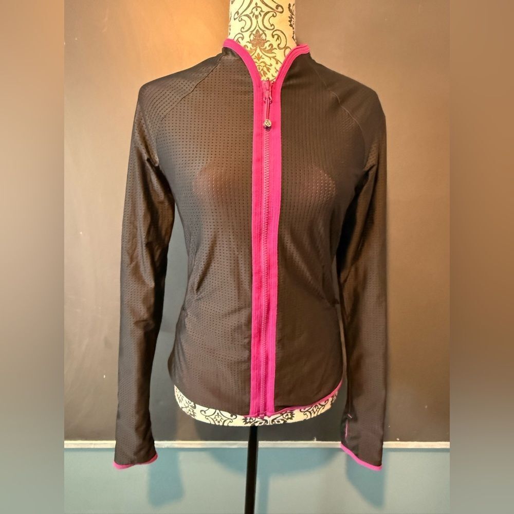 🩷Lululemon Find Your Bliss Jacket🩷 - Picture 2 of 8